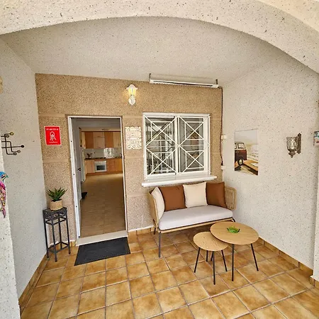 La Casa De *